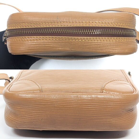 LOUIS VUITTON Danube Epi Leather Crossbody - Vintage - RARE - Picture 6 of 15